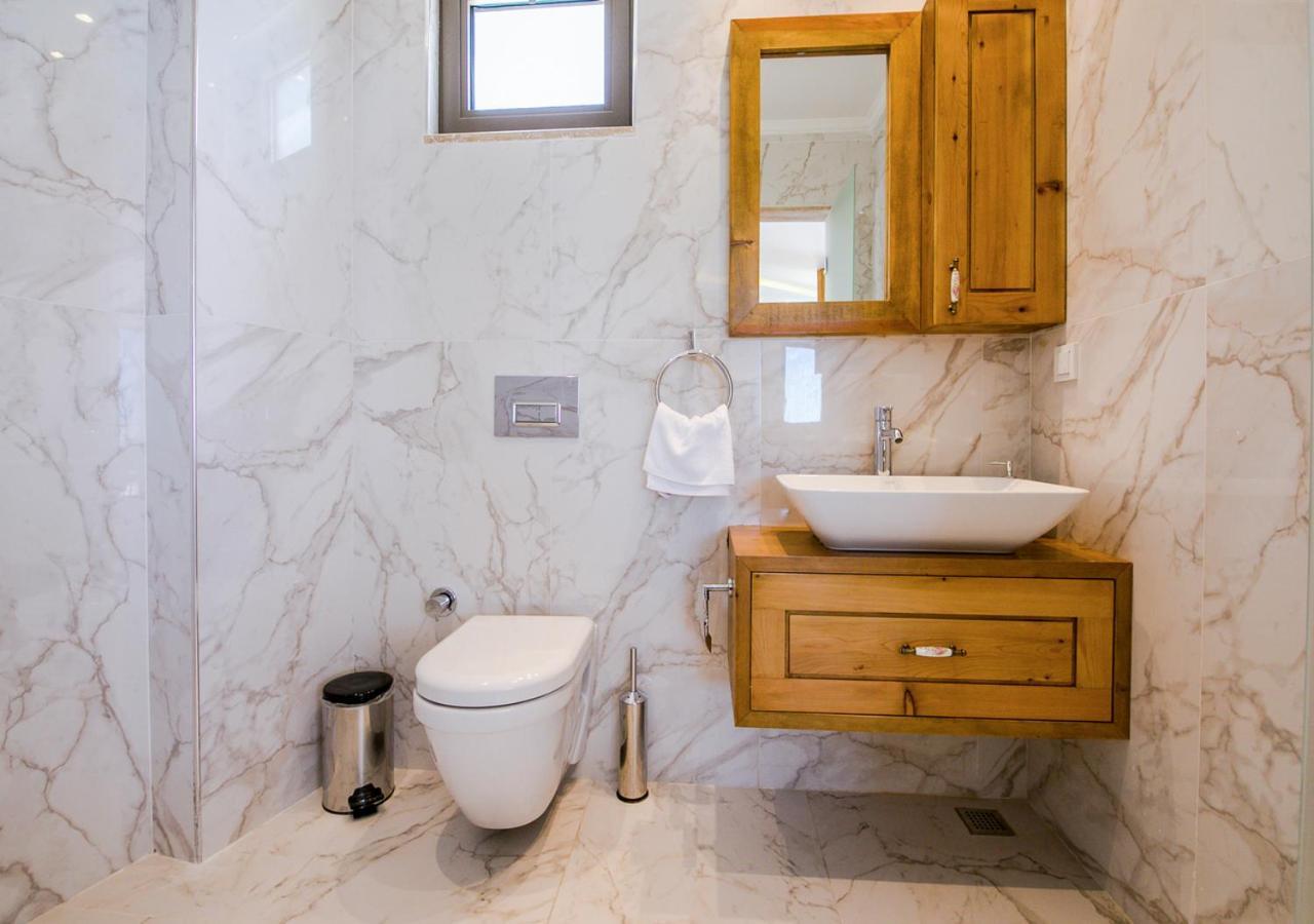 Villa 5 Sleeps 6 Isolated Pool See And Montain View-Villa Kartal Yuvasi Uzumlu  Экстерьер фото